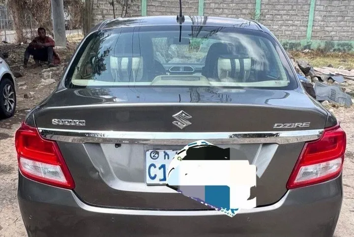 Suzuki Dzire 2022 Automatic – photo 3