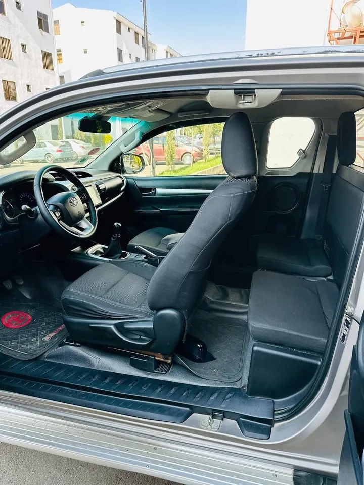 Toyota Hilux Revo X-Cab 2020 – photo 4