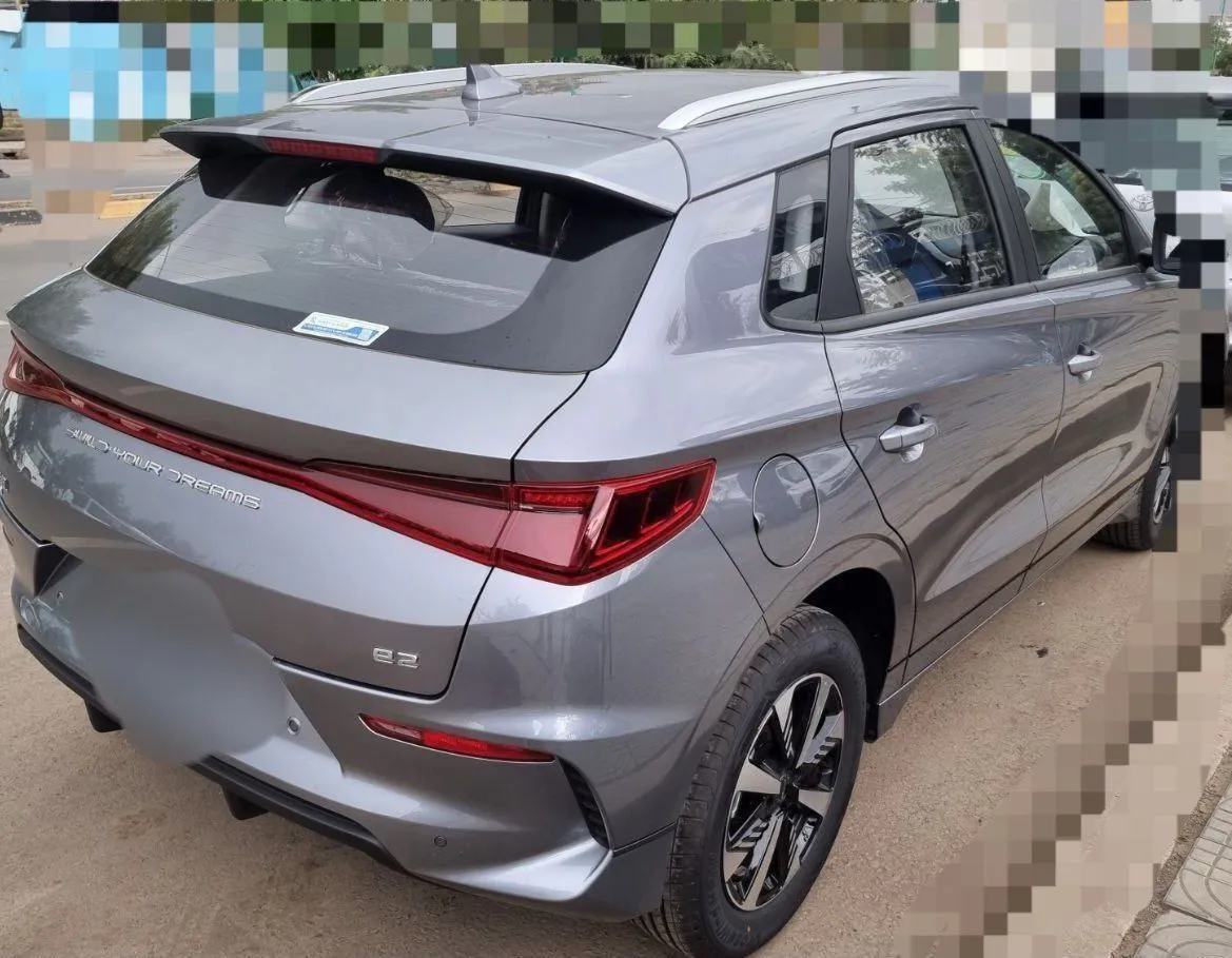 BYD e2 Flying Hatchback 2025 – photo 4