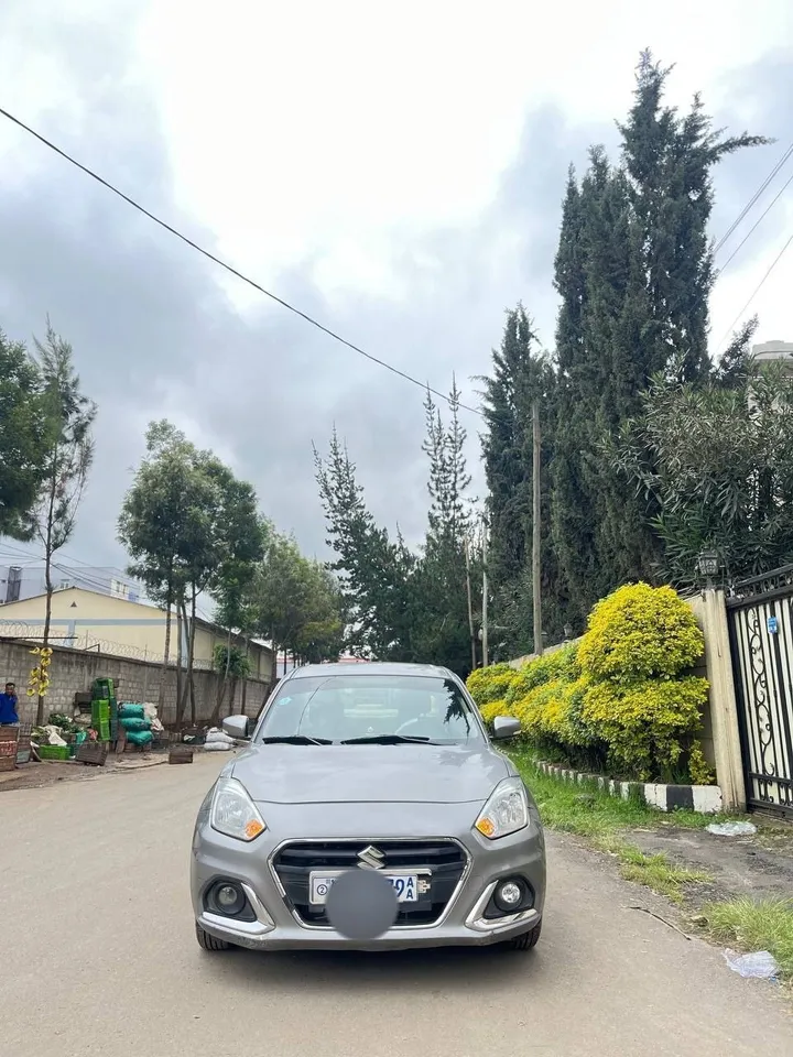 Suzuki Dzire 2022 Automatic – photo 5