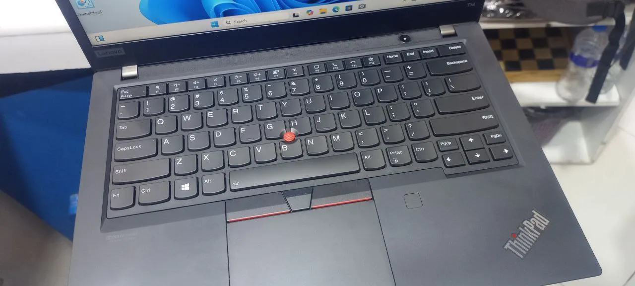 Lenovo ThinkPad T14 Touch i7 Laptop – photo 3