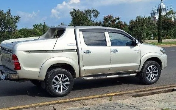 2014 Toyota Double Cabin Pickup Manual – photo 5