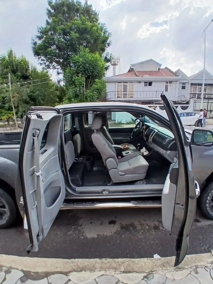 Toyota Tacoma 2012 – photo 3
