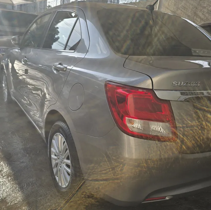 Suzuki Dzire 2022 Automatic – photo 4