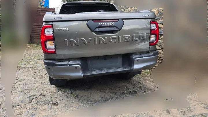 Toyota Hilux Invincible Double Cab 2022 – photo 5