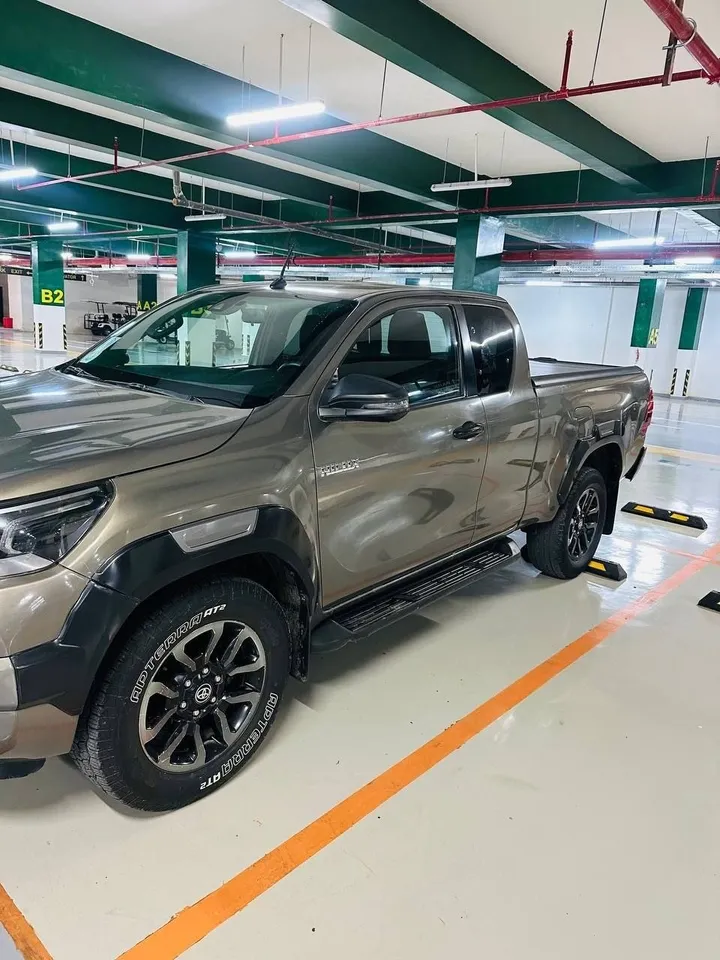 Toyota Hilux Invincible 2021 – photo 3