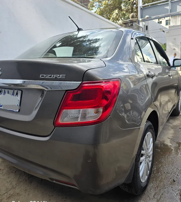 Suzuki Dzire 2022 Automatic – photo 5