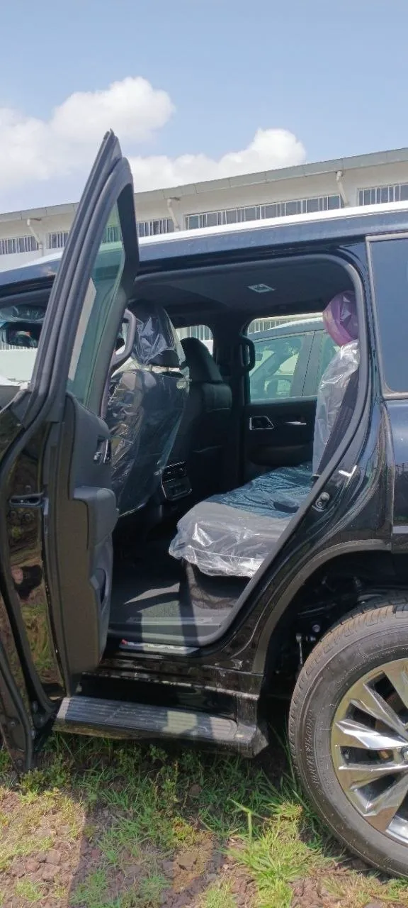 Toyota Land Cruiser GXR 2024 – photo 4