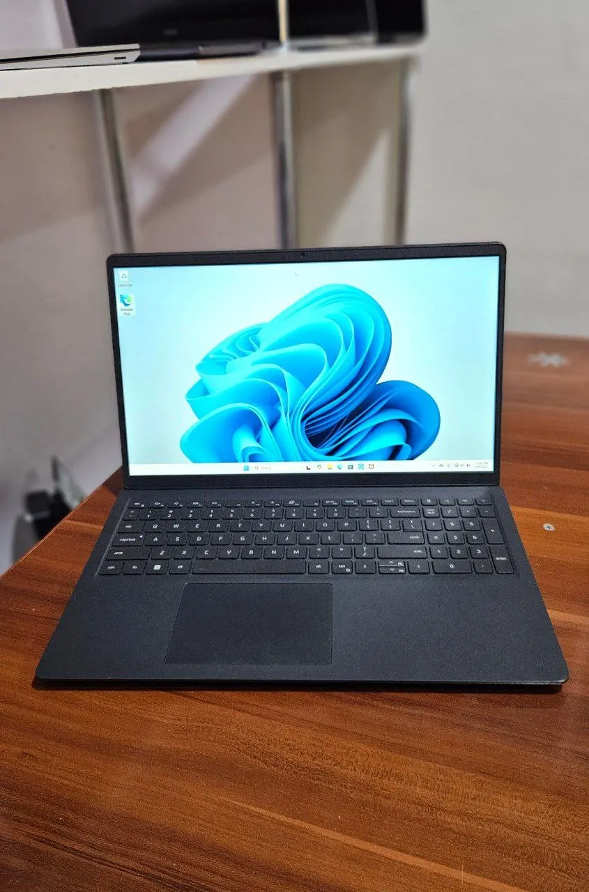 Dell Inspiron 15 Ryzen 7 Laptop – photo 4