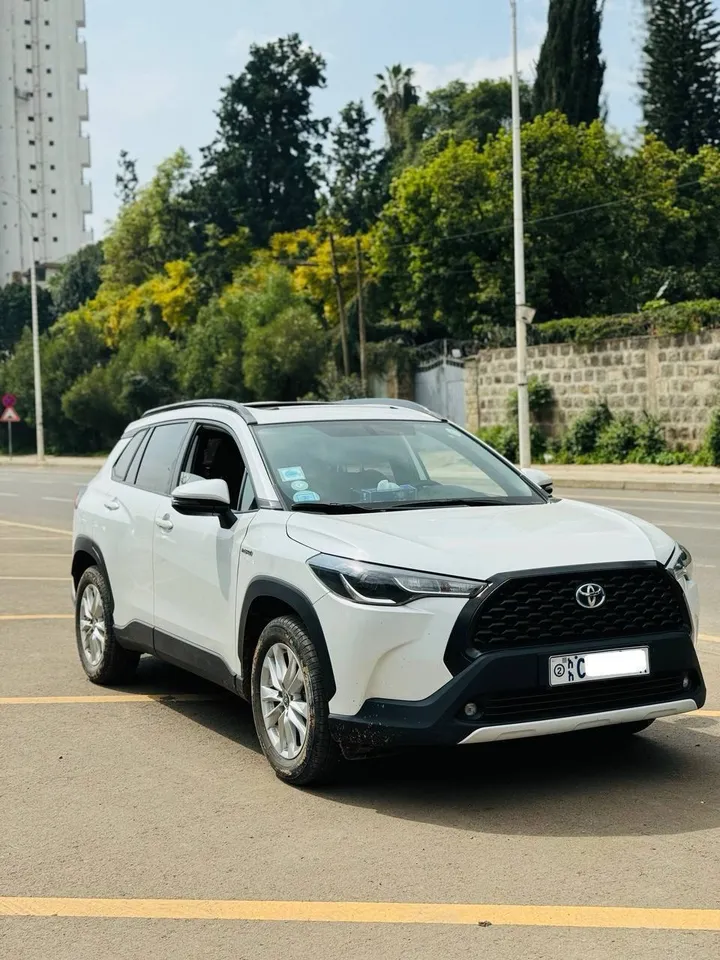 Toyota Corolla Cross Hybrid 2023 – photo 7