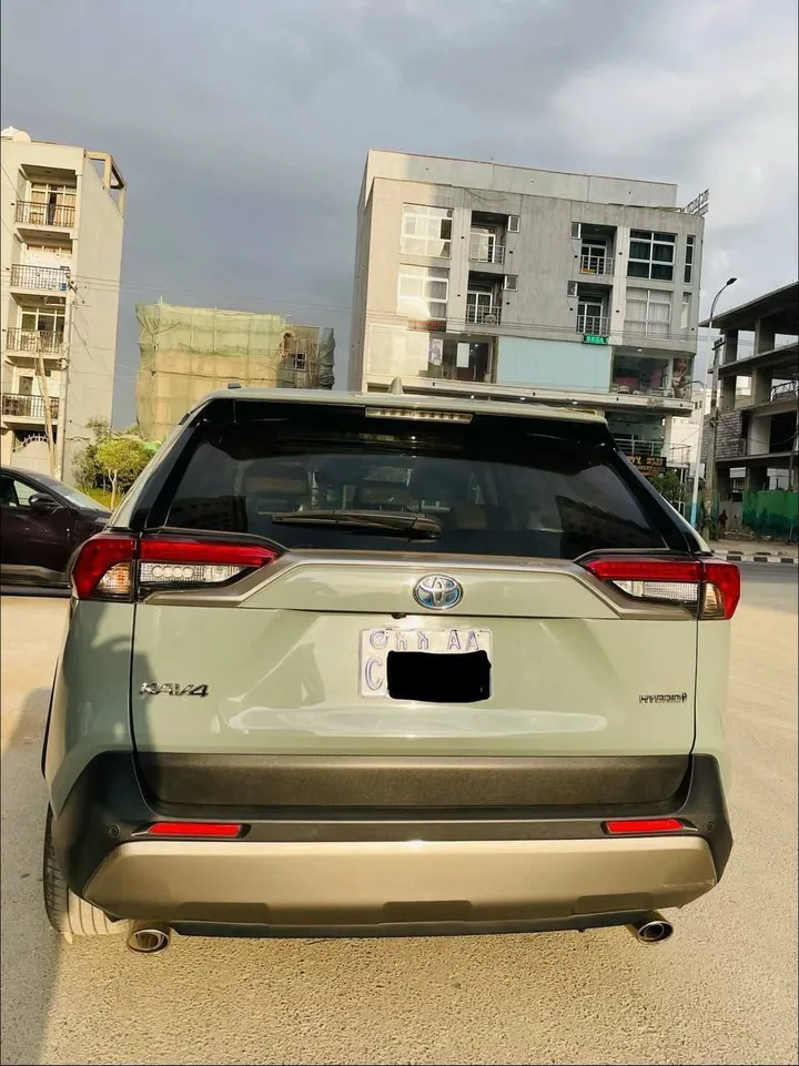 Toyota RAV-4 Hybrid 2022 – photo 9