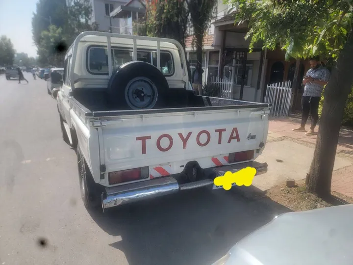 Toyota Pickup Truck 2015 Diesel – photo 6