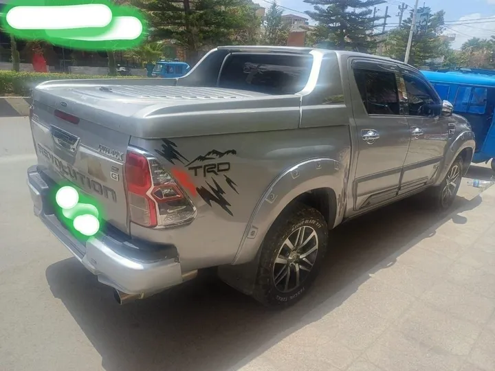 Toyota Revo Double Cab 2017 – photo 3