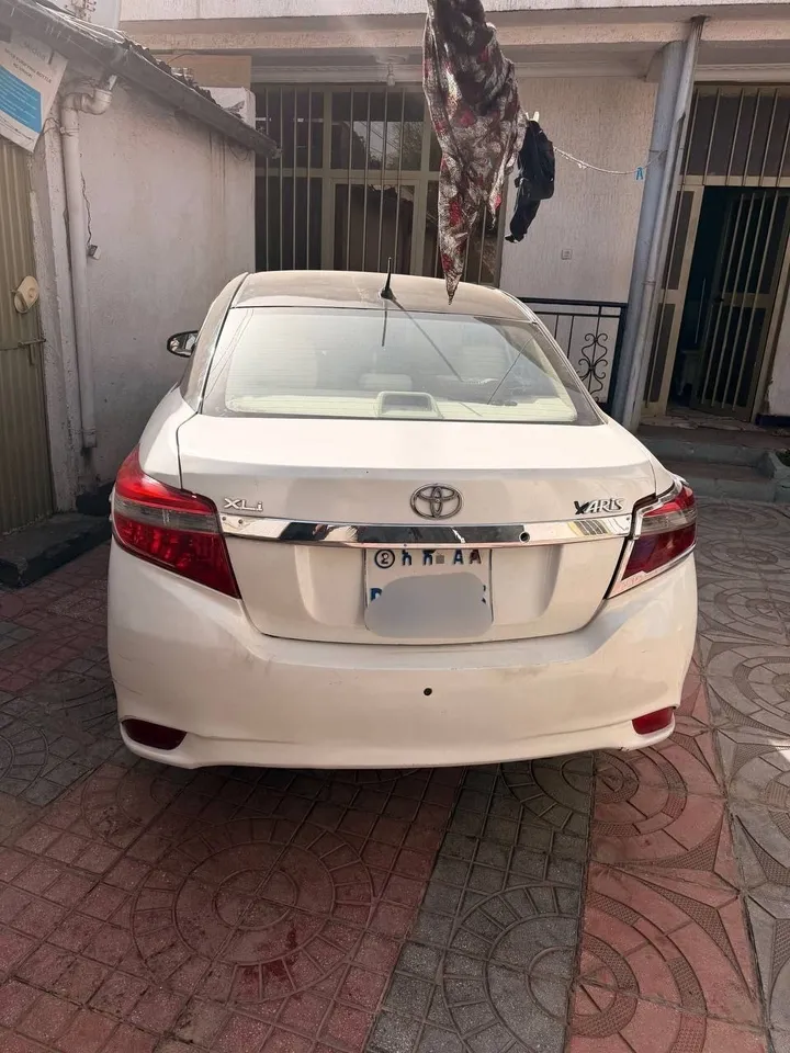 Toyota Yaris Sedan 2014 – photo 4