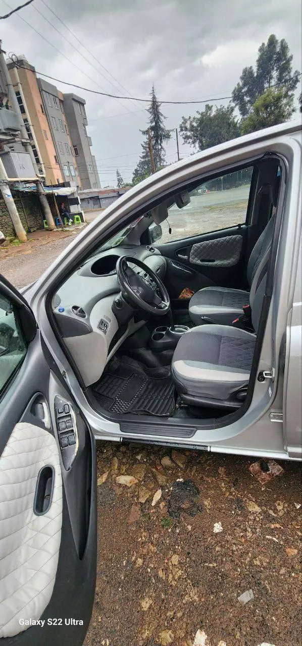 Toyota Vitz 2004 Automatic – photo 5