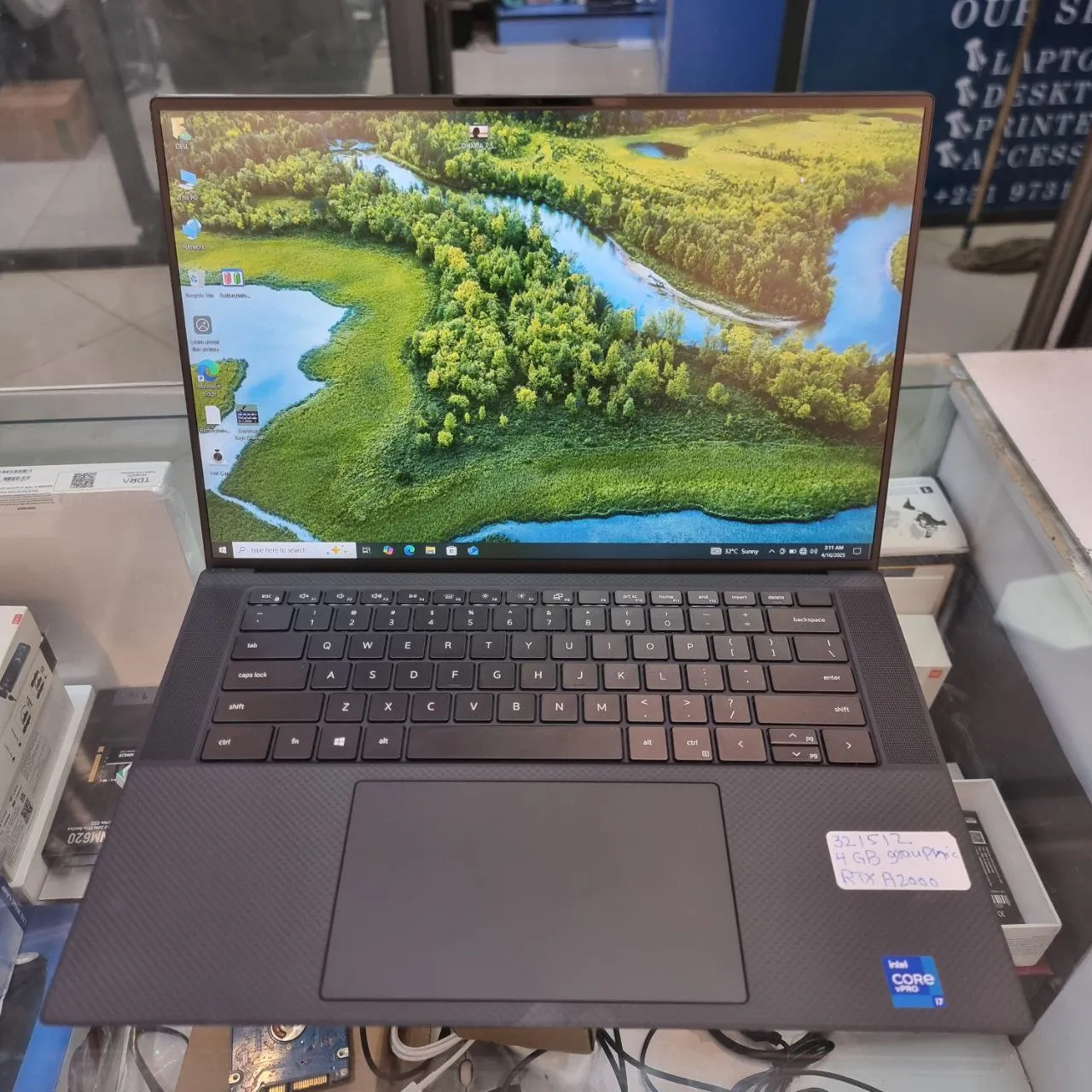 Dell Precision 5560 i9 64GB Laptop – photo 4