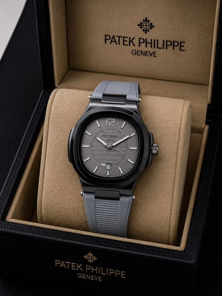 Patek Philippe Nautilus Watch – photo 3