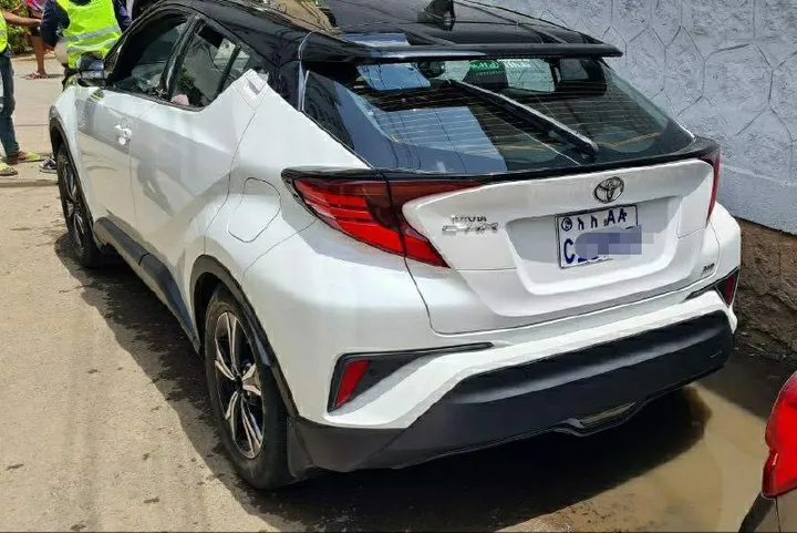 Toyota CHR 2020 1.2T AWD – photo 9