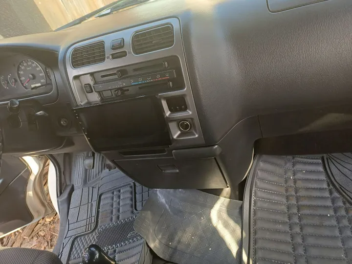Toyota Hiace Dolphin 2011 Diesel – photo 8