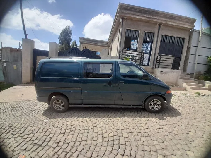 Van Minibus 2003 Model – photo 5