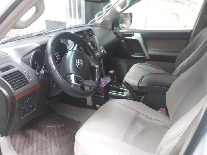 Toyota Landcruiser Prado 2010 Diesel – photo 3