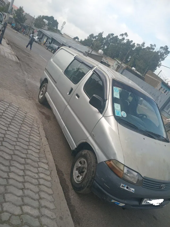 Toyota D4D Van 2006 – photo 3