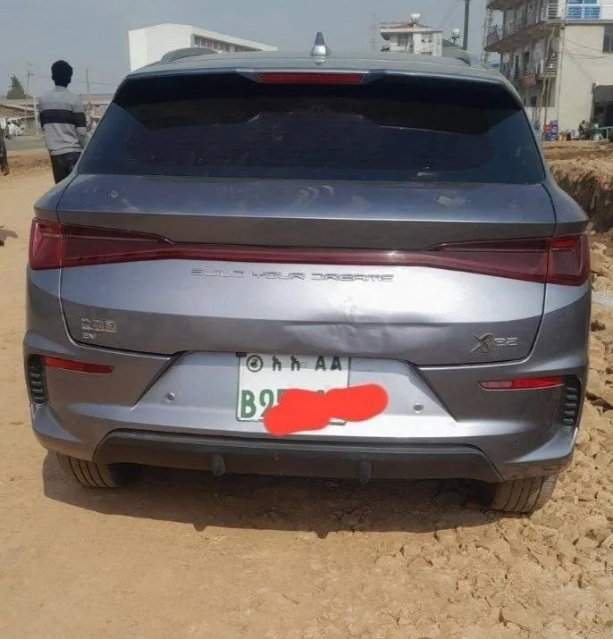 BYD e2 2025 Electric – photo 4
