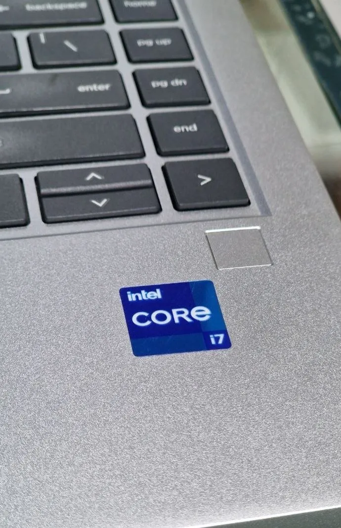 HP EliteBook 640 G10 i7 Laptop – photo 5