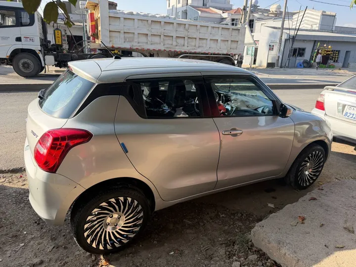Suzuki Swift 2022 Full Option – photo 3