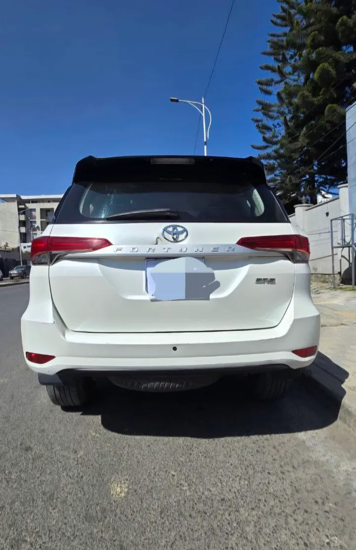 Toyota Fortuner 2020 2.7L 4WD – photo 4