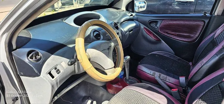 Toyota Vitz 2001 Automatic – photo 3