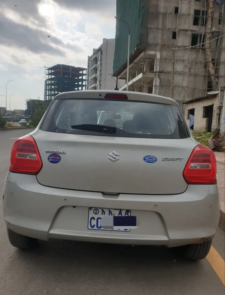 Suzuki Swift 2021 Automatic 1.2L – photo 6