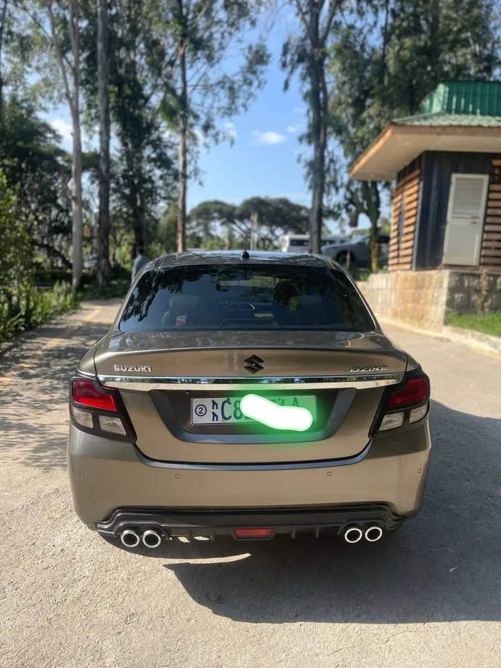 Suzuki Dzire 2023 Automatic – photo 5