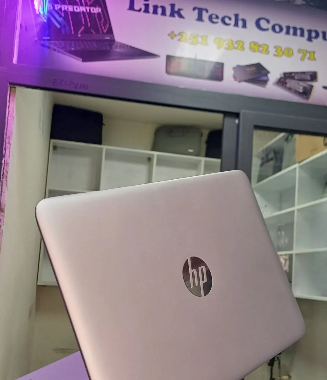 HP EliteBook 820 G4 i5 8GB 256GB – photo 4
