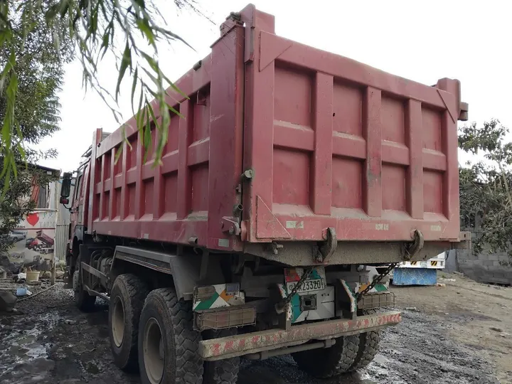 Sinotruk HOWO Dump Truck A23 – photo 3