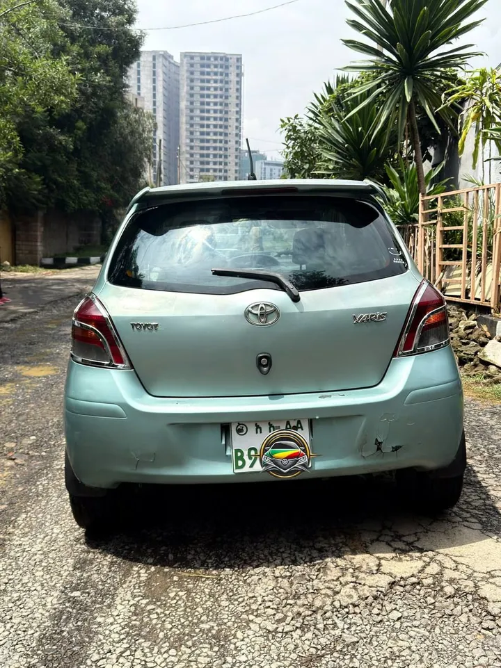 Toyota Yaris Compact 2008 – photo 7