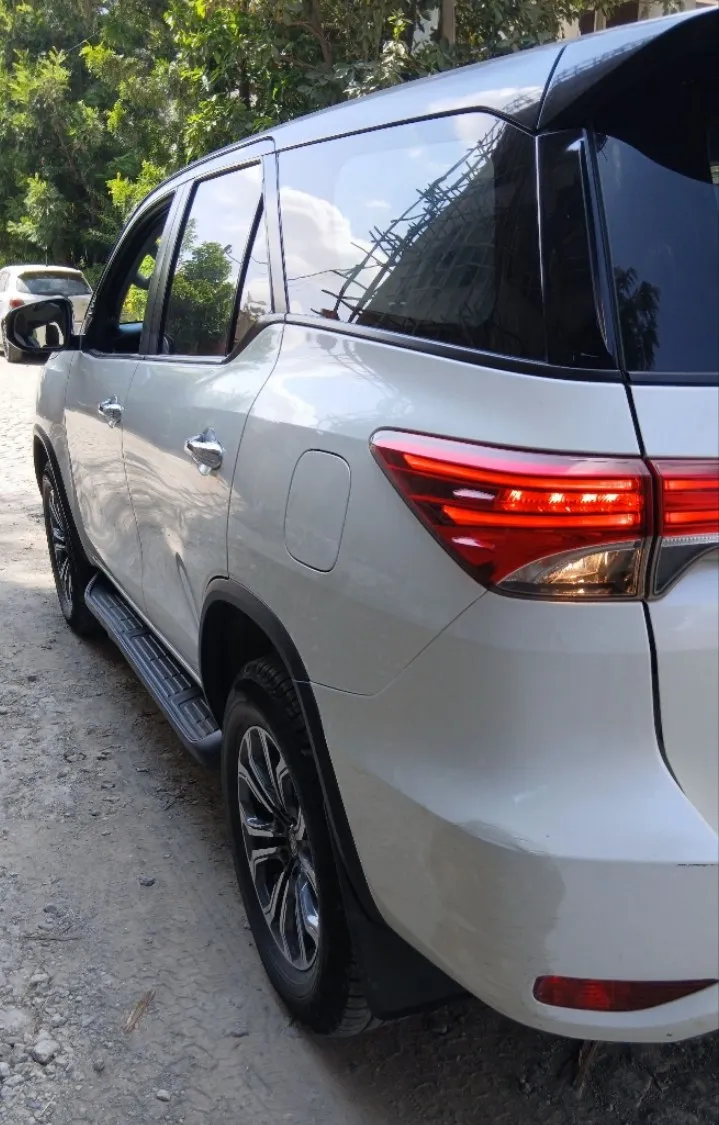Toyota Fortuner 2020 2.7L 4WD – photo 5