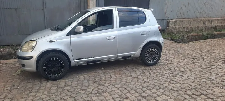 Toyota Vits 2004 Automatic – photo 3
