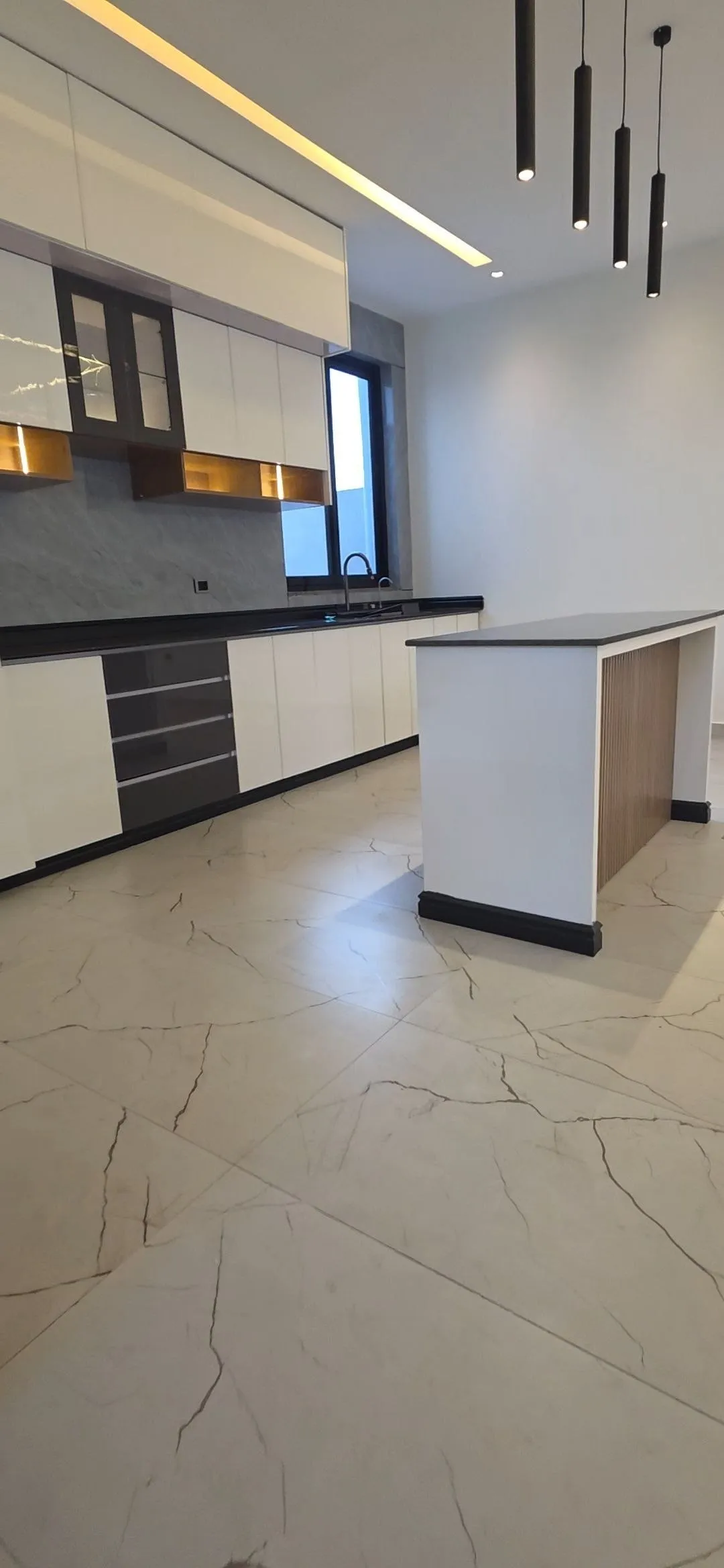 Modern G+3 Residential House for Sale – photo 3
