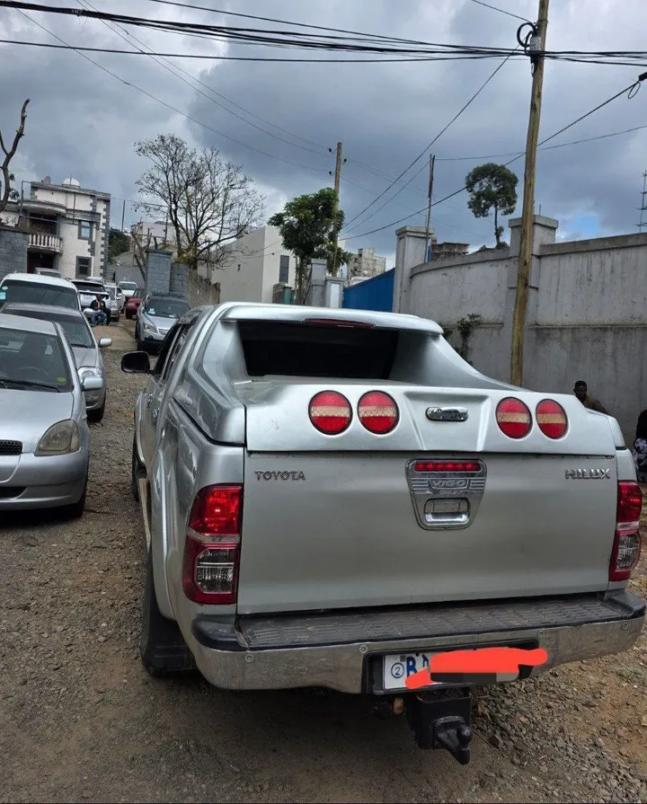 Toyota D4D Double Cab Hilux 2009 – photo 4