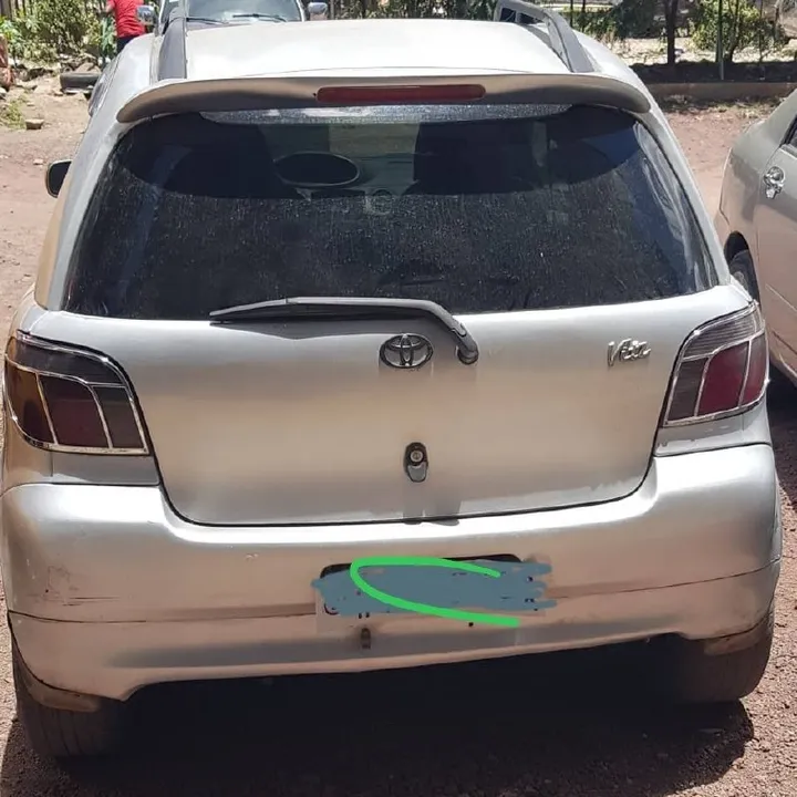 Toyota Vitz 2001 Automatic – photo 3