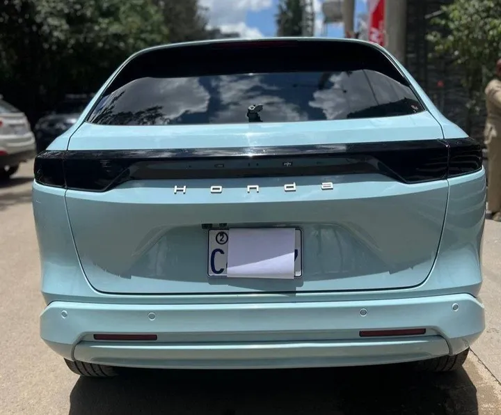 Honda E-NP1 Electric Crossover 2022 – photo 4