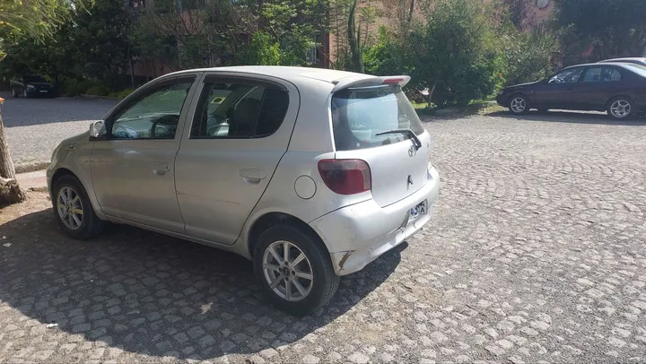 Toyota Vitz 2001 Automatic Code 2 – photo 3