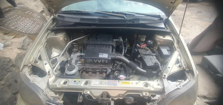 Toyota Platz 2002 Automatic – photo 5
