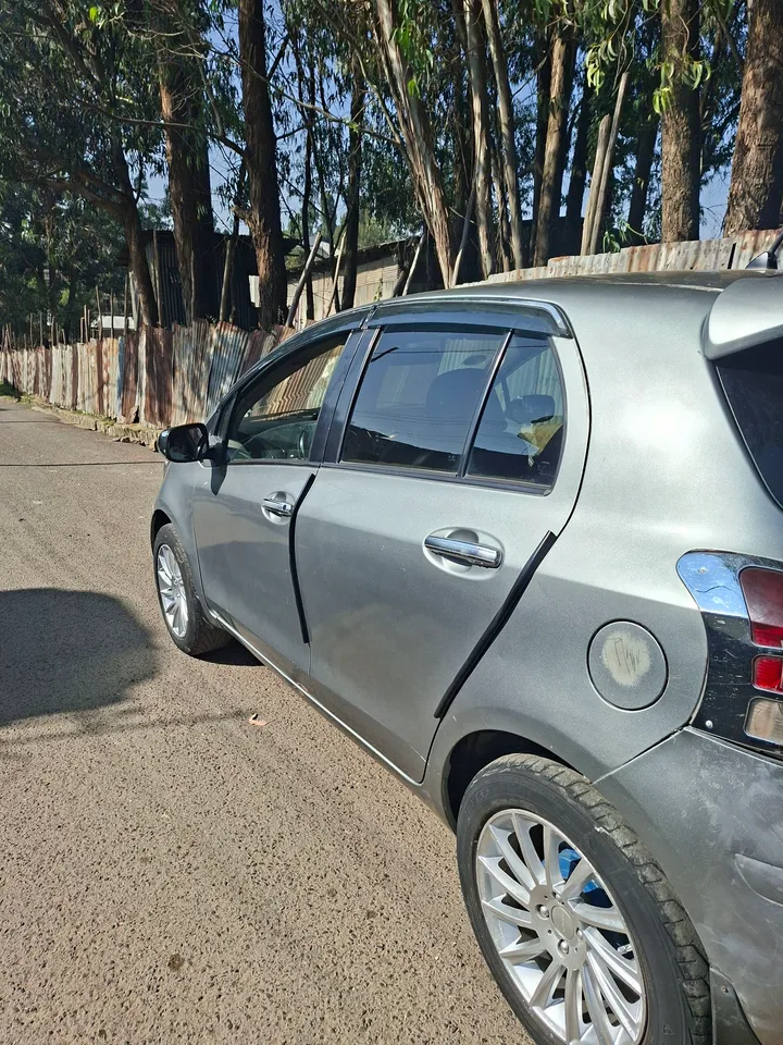 Toyota Compact 2008 Automatic – photo 8