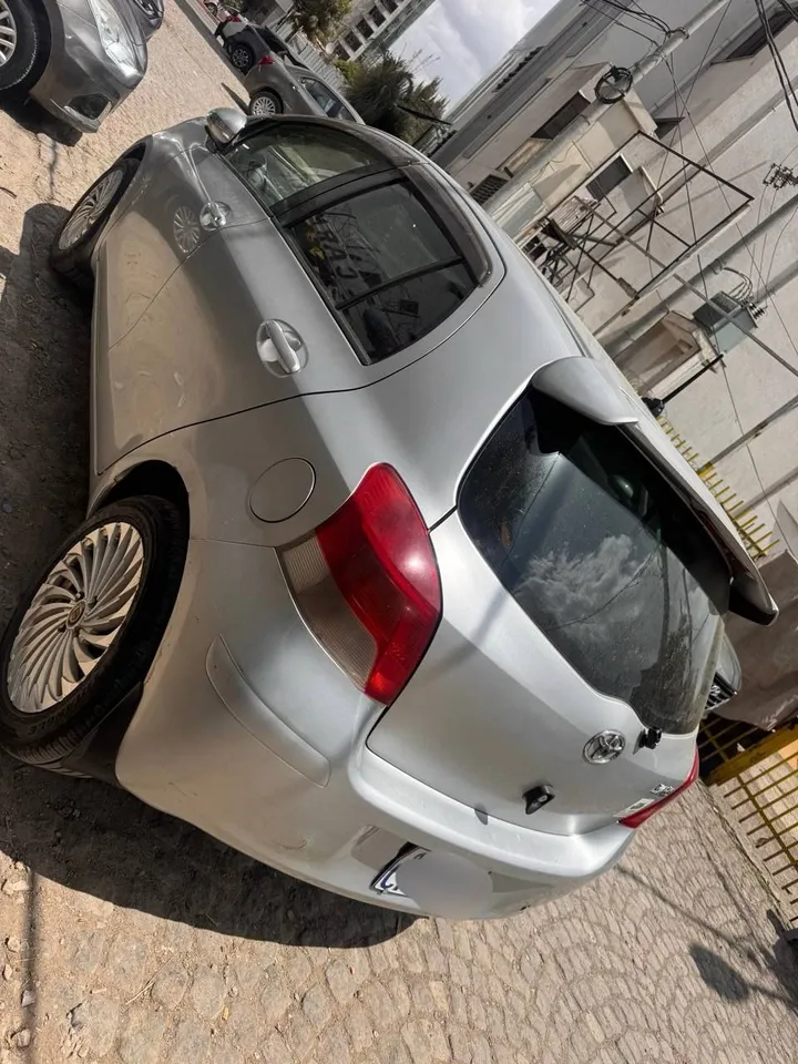 Toyota Yaris Compact 2008 – photo 3