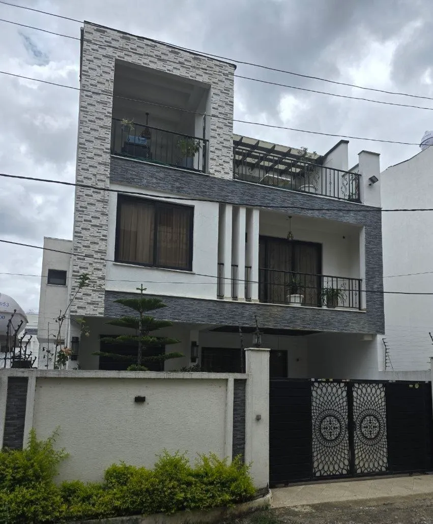 G+2 Modern House at Summit 72 – photo 3