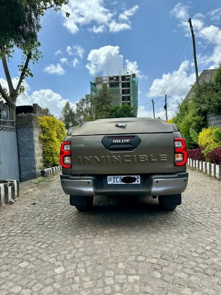 Toyota Hilux Invincible X 2021 – photo 5