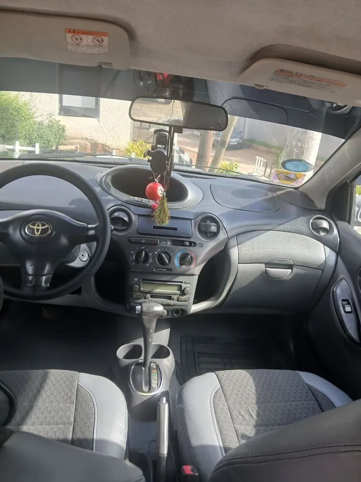 Toyota Vitz 2002 Automatic – photo 4