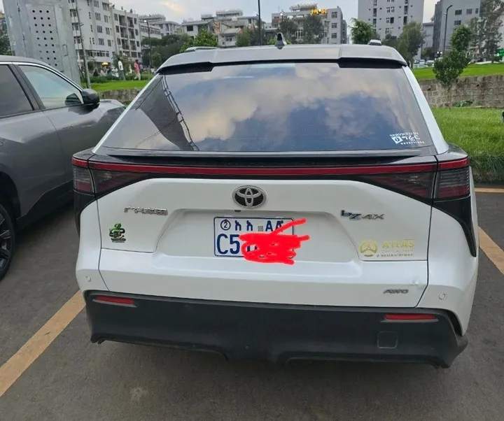 Toyota BZ4X Pro EV 2023 – photo 4